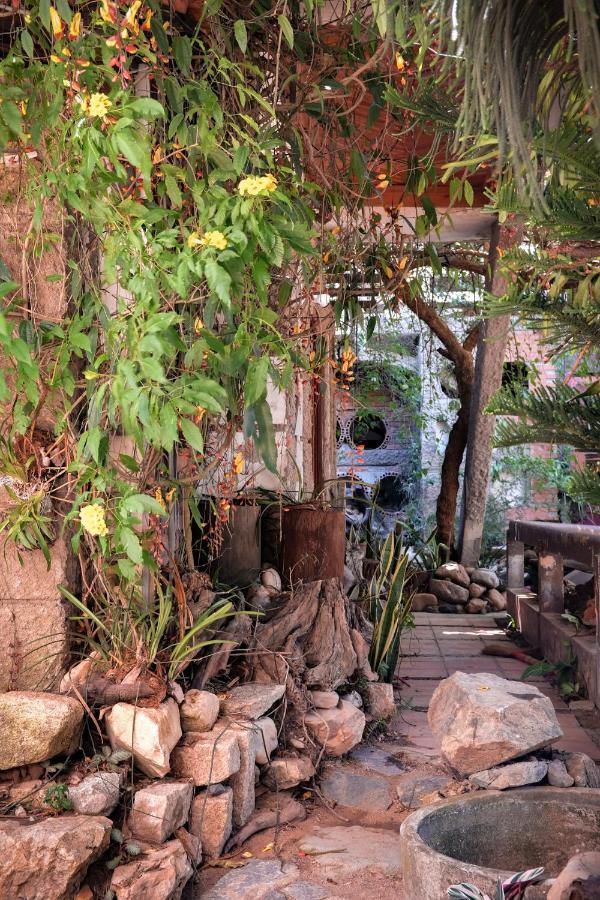 Y.O Inn Tỉnh Kontum Exterior foto